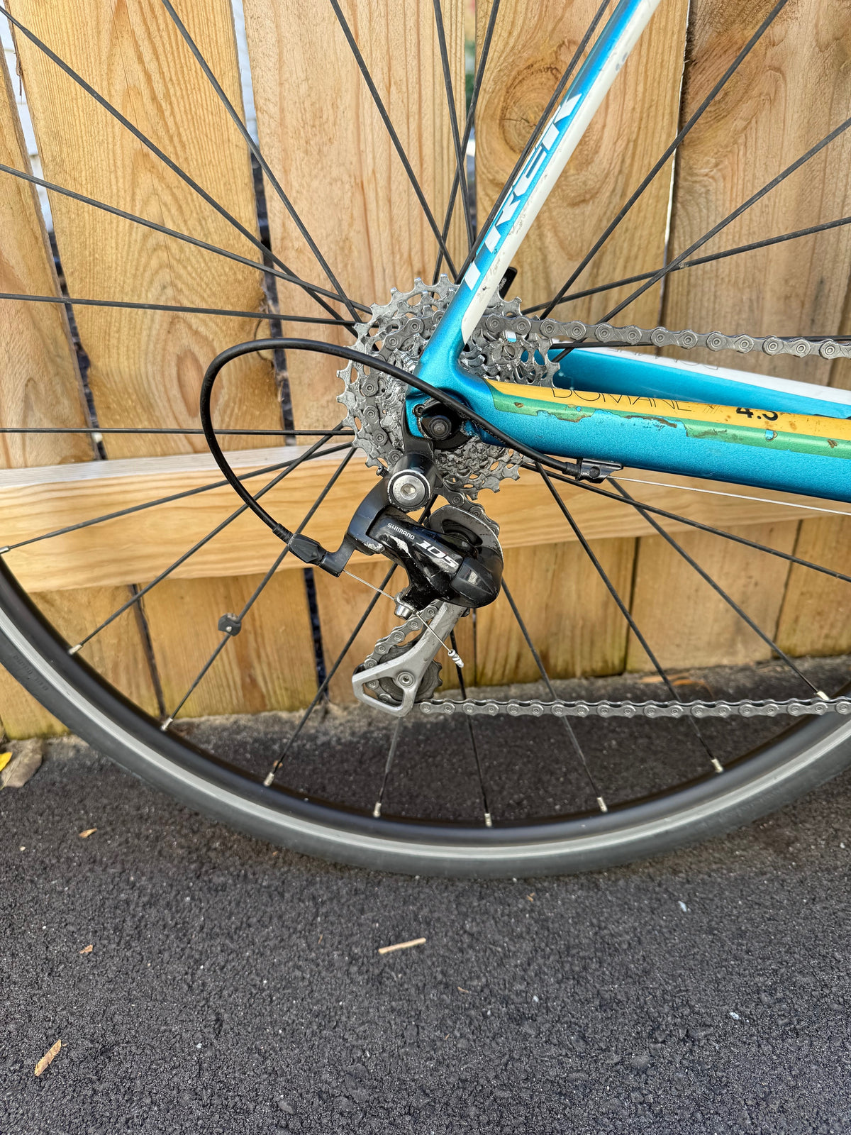 Pre-Owned - Trek Domane 4.3 58cm Blue/White