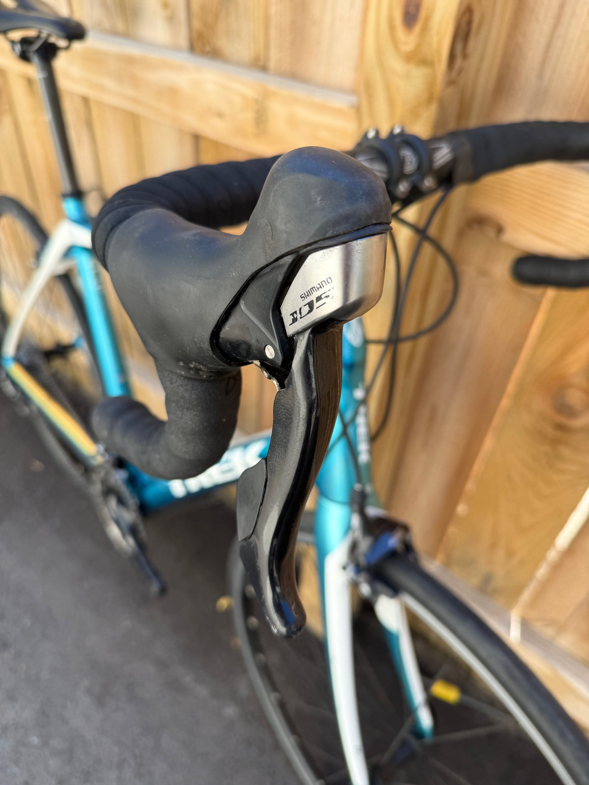 Pre-Owned - Trek Domane 4.3 58cm Blue/White